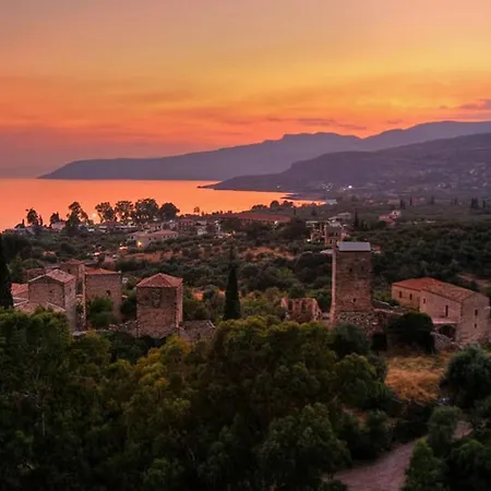 Garden/amazing Sunsets/near The Beaches Apartment Kalamata